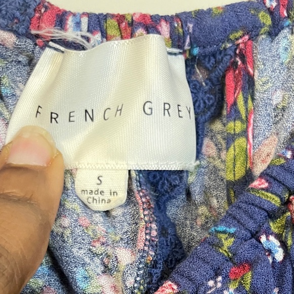French Grey Womens Dress Size Small Blue Floral Open Back Eyelet Cottage Prairie - Picture 5 of 11